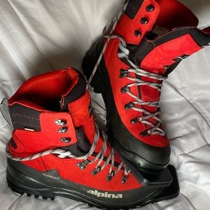 Alpina Alaska 75 Backcountry Size 12 Cross-Country Ski Boots $230 or Offer
